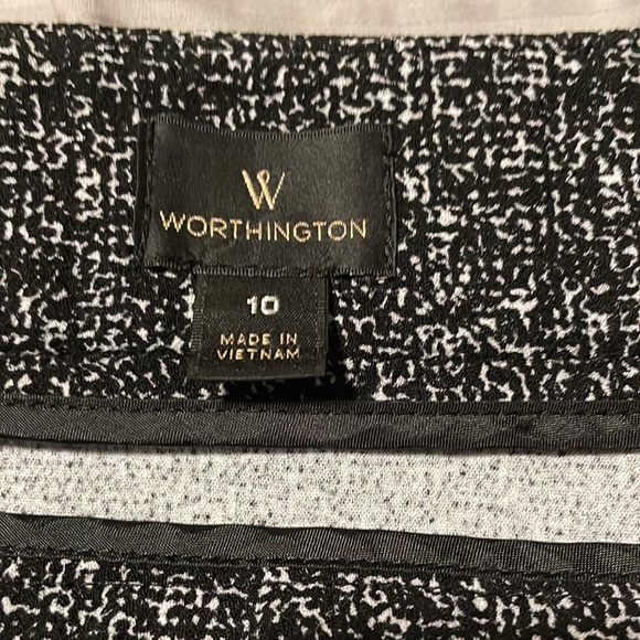 Worthington skirt - Picture 2 of 2